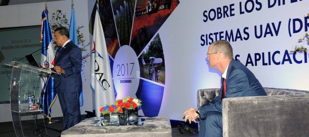 El IDAC auspicia conferencia de israelí experto en temas de drones 2