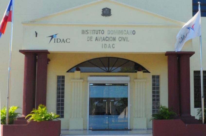 El IDAC confirma aumento del flujo de pasajeros en 2017 con relación al 2016 El IDAC confirma aumento del flujo de pasajeros en 2017 con relación al 2016