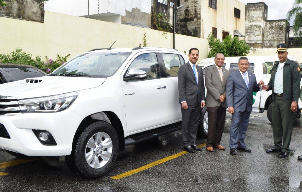 El IDAC dona vehículo para Servicio Nacional de Protección Ambiental 2