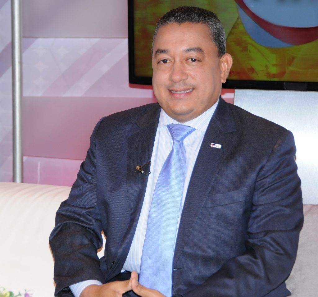 Alejandro Herrera reitera el país vive nueva etapa en materia de aviación 1