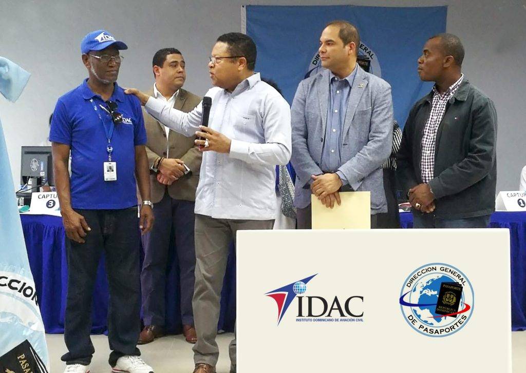 El IDAC y la Dirección de Pasaportes en operativo conjunto en Monte Plata 1
