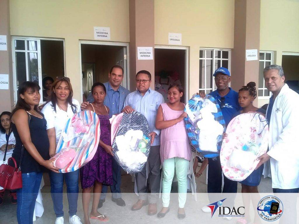 El IDAC y la Dirección de Pasaportes en operativo conjunto en Monte Plata