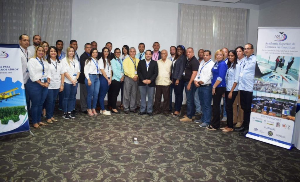 El IDAC imparte taller en Santiago sobre promoción cultura de la seguridad operacional El IDAC imparte taller en Santiago sobre promoción cultura de la seguridad operacional