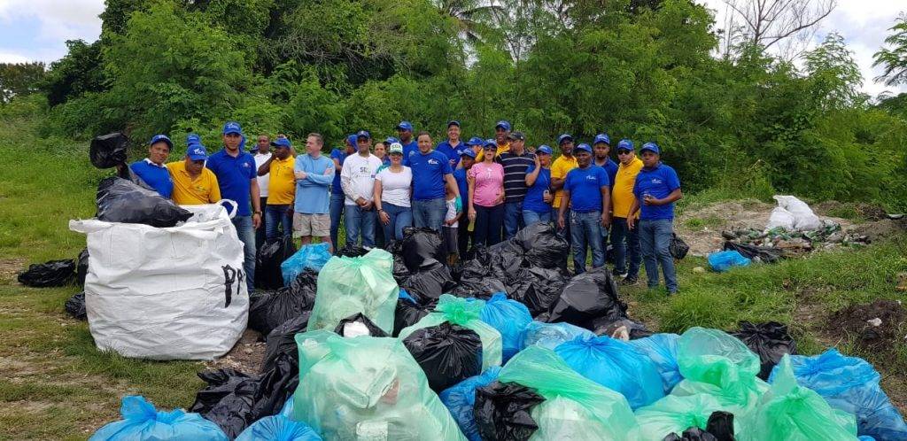 Personal del IDAC se integra a actividades del Día Nacional de la Limpieza 1
