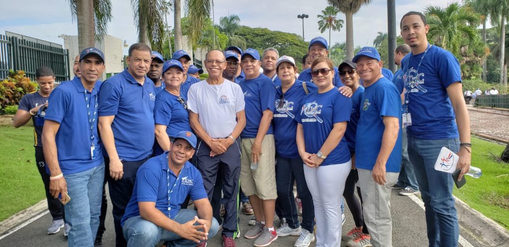 Personal del IDAC participa en “Caminata por el derecho a saber y la transparencia”
