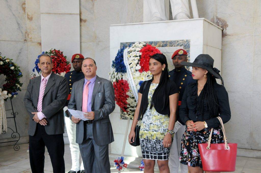 Los controladores de tránsito aéreo están de aniversario y resaltan estabilidad del sistema 1