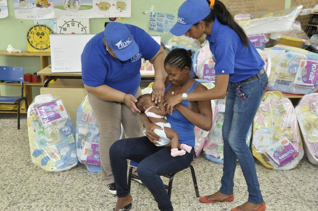 El IDAC lleva operativo “Un día con la comunidad” al Puñal, Santiago 1
