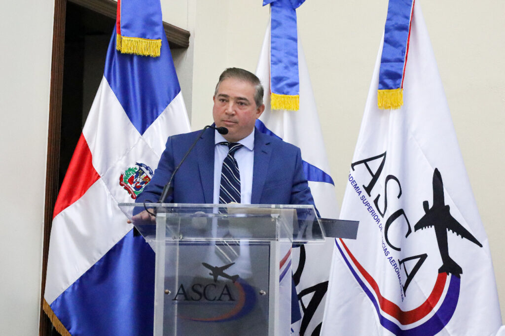 Idac saluda el 30 aniversario de Air Century y resalta el gran momento de la aviación civil en RD