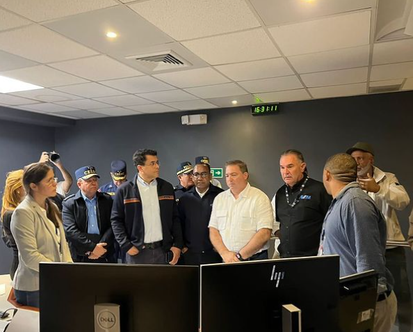 Autoridades de turismo y aviación civil supervisan nuevo radar y servicios aeronáuticos de Punta Cana