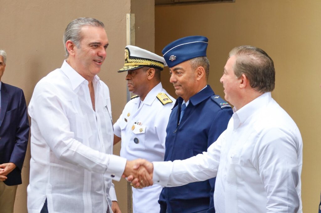 Héctor Porcella resalta récords históricos en la llegada de turistas por vía aérea en agosto 2022