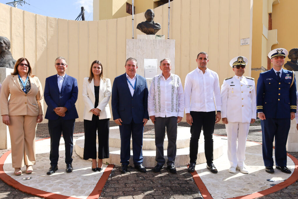 Idac honors Mexico in the  212 aniversary in the beginning of its independence  