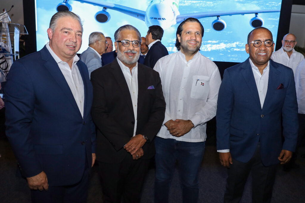 Marte Piantini y Héctor Porcella resaltan crecimiento y liderazgo de la aviación civil dominicana