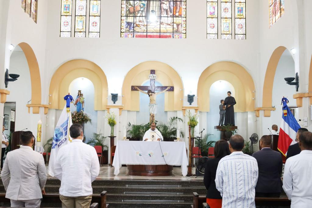 Adeia celebra Día Internacional del Especialista de la Información Aeronáutica y agradece respaldo actual gestión Idac 2