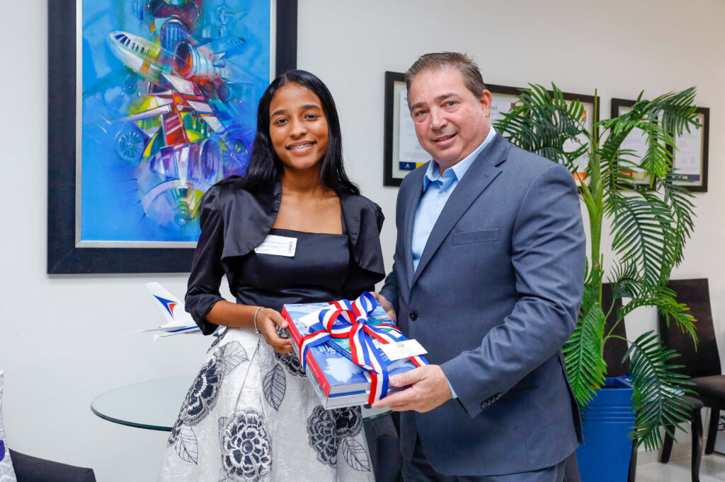 El Idac se suma a iniciativa de la vicepresidenta para apoyar estudiante meritoria Rosmairy Díaz