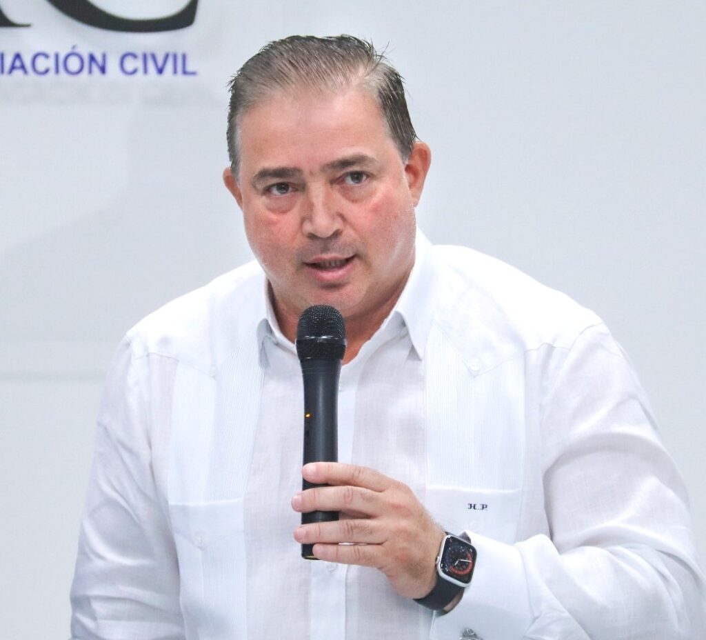 Porcella asegura nueva ley de fomento a la aviación civil afianzará turismo y abaratará pasajes aéreos