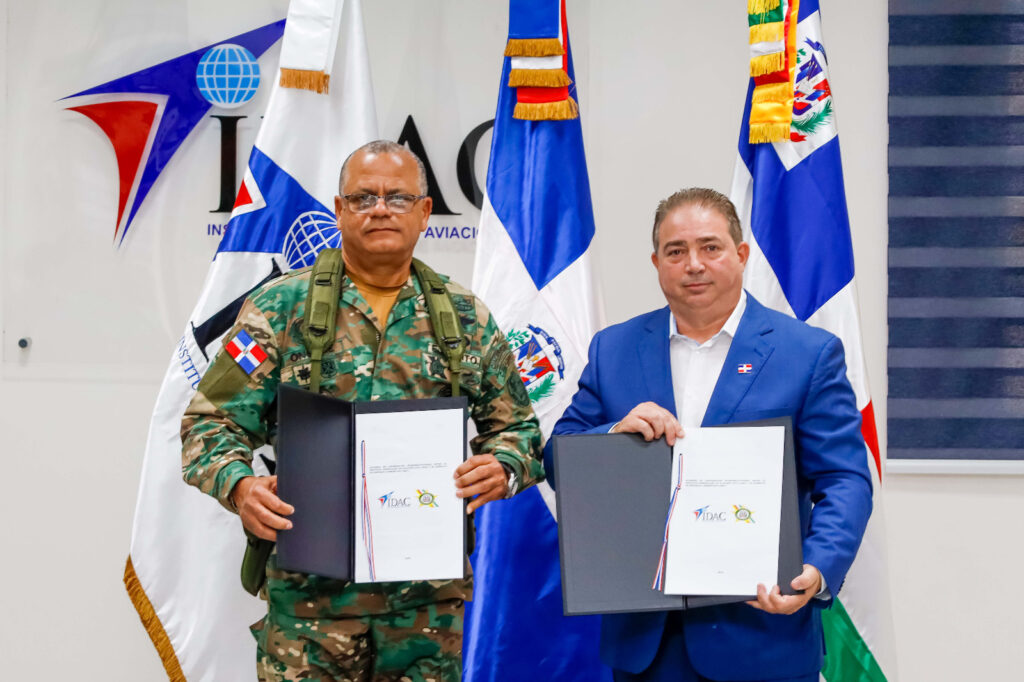 El Idac y el Ejército Dominicano suscriben acuerdo para apoyar la seguridad nacional y la integridad de la Frontera. 2