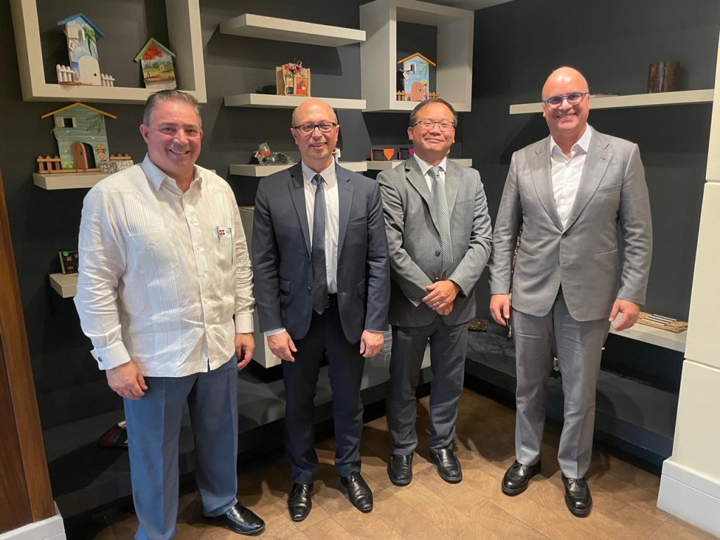 Héctor Porcella, Jaime Binder, Julio César Siu Sem e Igor Rodríguez.