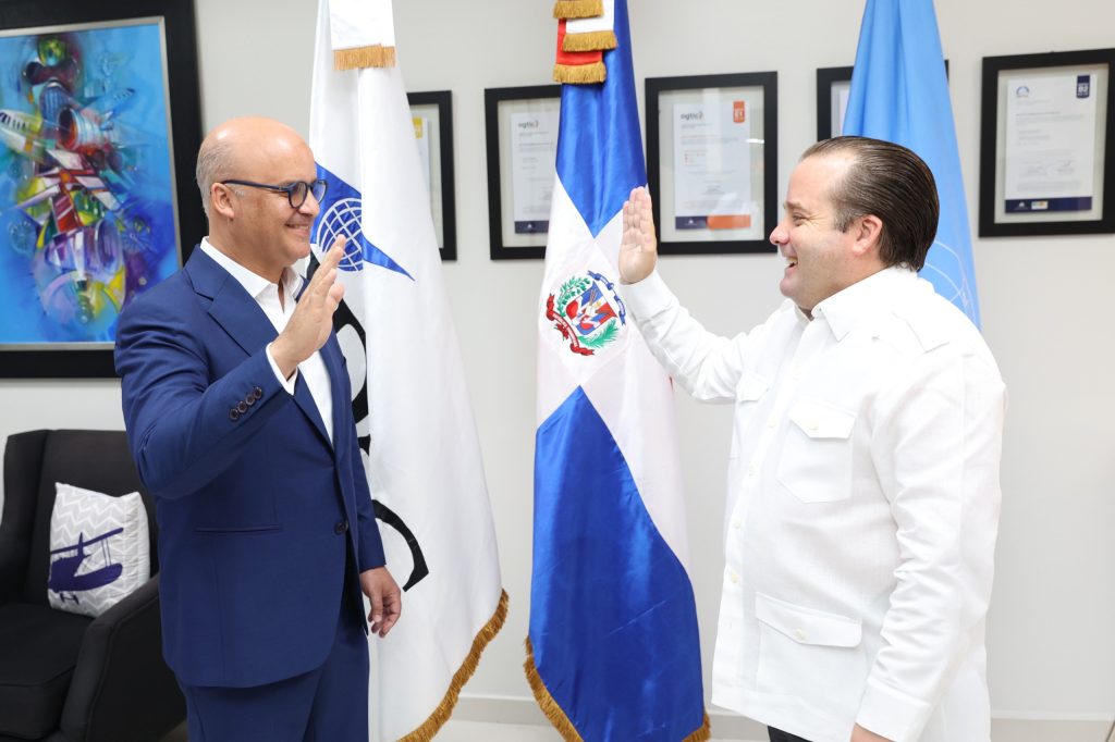 El ingeniero Igor Rodríguez Durán asumió este lunes como nuevo director general del Instituto Dominicano de Aviación Civil (IDAC)