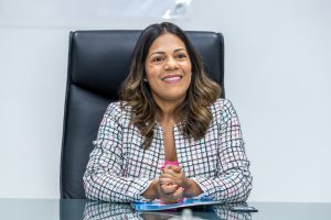 Paola Aimée Plá Puello, subdirectora general del Instituto Dominicano de Aviación Civil (IDAC).