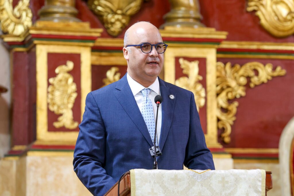 Igor Rodríguez Durán, director general del IDAC, durante su discurso en la misa de Acción de Gracias que dio inicio a la Semana de la Aviación Civil Dominicana.