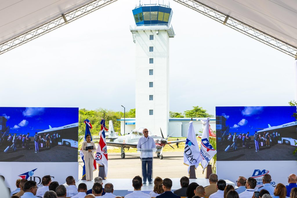 Igor Rodríguez, director general, durante su discurso de inauguración de la Torre de Control.