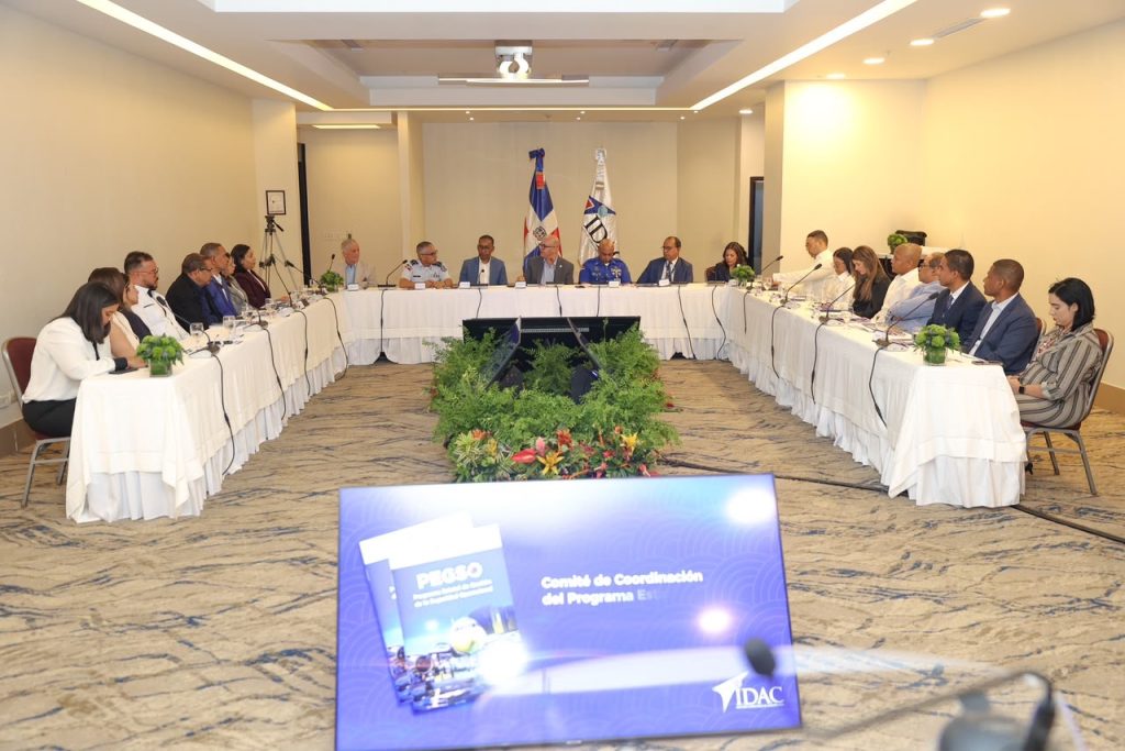 Mesa oficial de los firmantes del acta constitutiva de Coordinación del SSP.