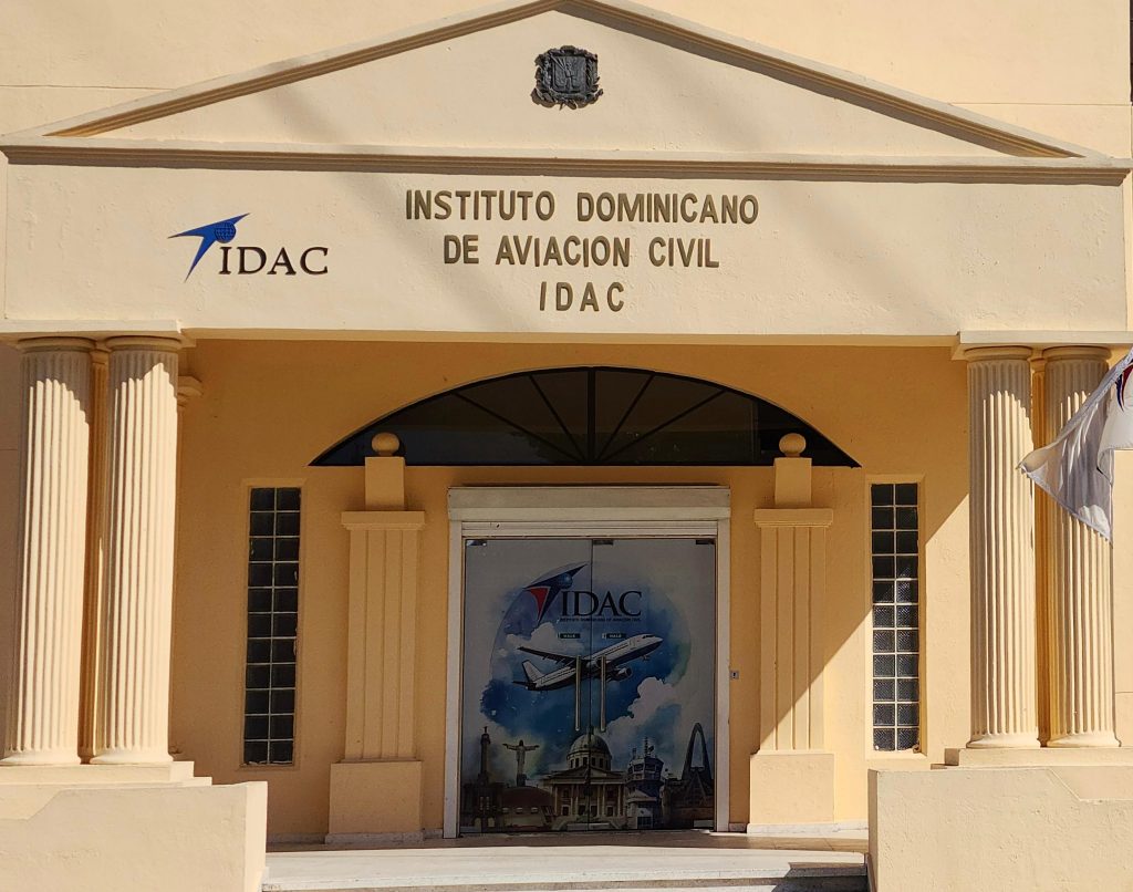  Instituto Dominicano de Aviación Civil (IDAC) Fachada