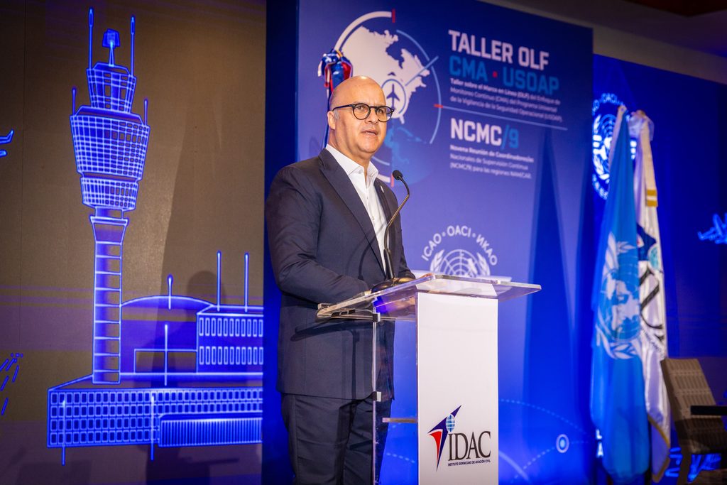 El director general del IDAC, Igor Rodríguez Durán, durante el discurso de apertura.